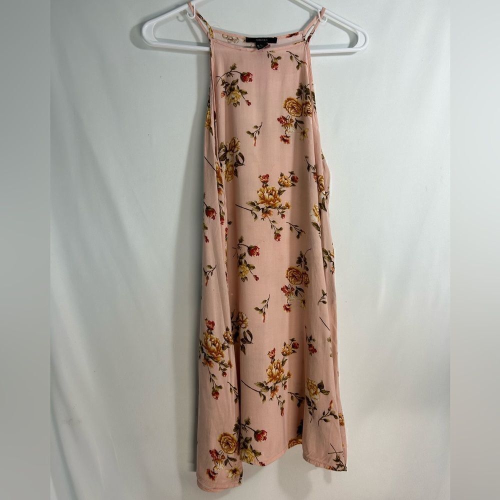 Forever 21 Spaghetti Strap Pretty
Floral Dress Wide Bottom Size Small